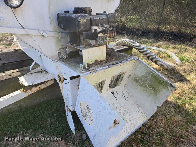 image for item DS5332 Highway Equipment Co. 7P spreader