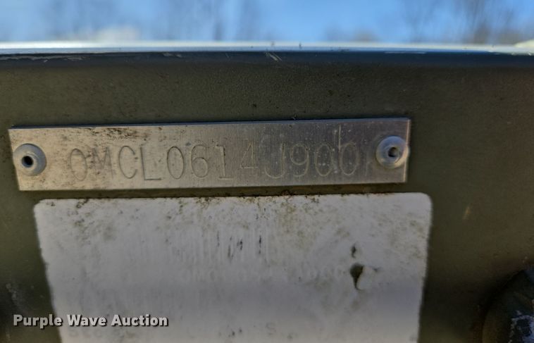 image for item DS5334 2000 Lowe L1436 boat