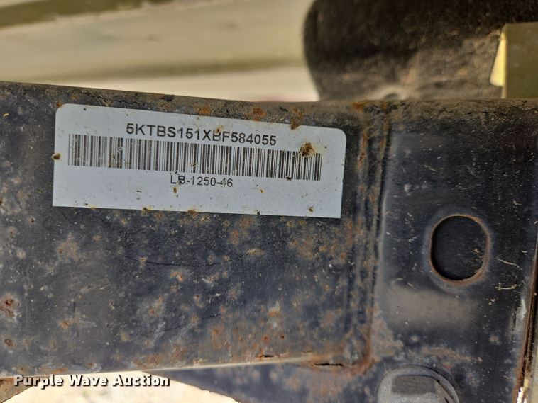 image for item DS5334 2000 Lowe L1436 boat