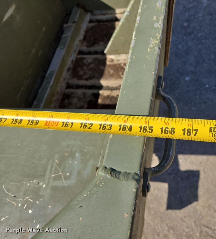 image for item DS5334 2000 Lowe L1436 boat