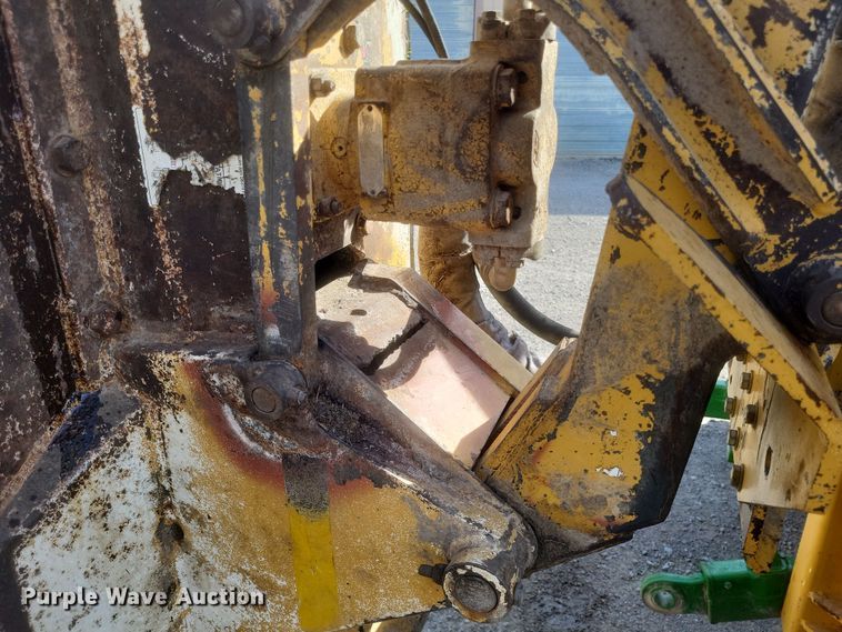 image for item DS5342 2015 John Deere 6115M MFWD tractor