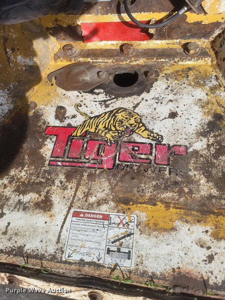 image for item DS5342 2015 John Deere 6115M MFWD tractor