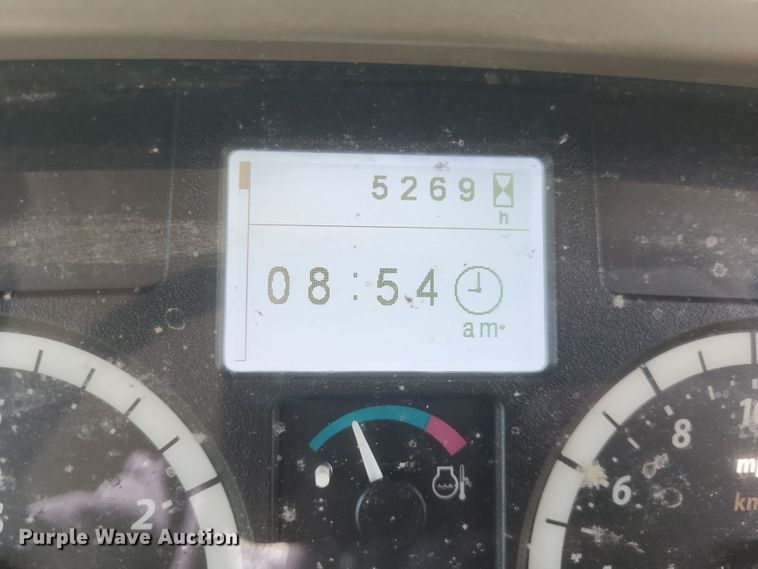 image for item DS5342 2015 John Deere 6115M MFWD tractor