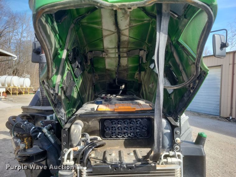 image for item DS5342 2015 John Deere 6115M MFWD tractor