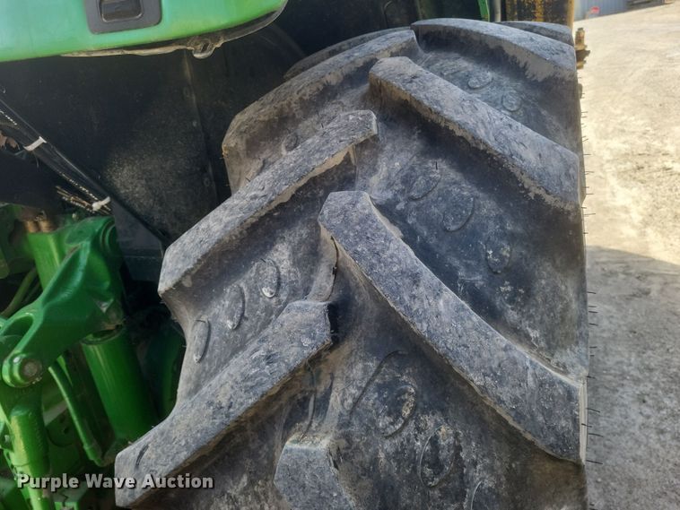 image for item DS5342 2015 John Deere 6115M MFWD tractor