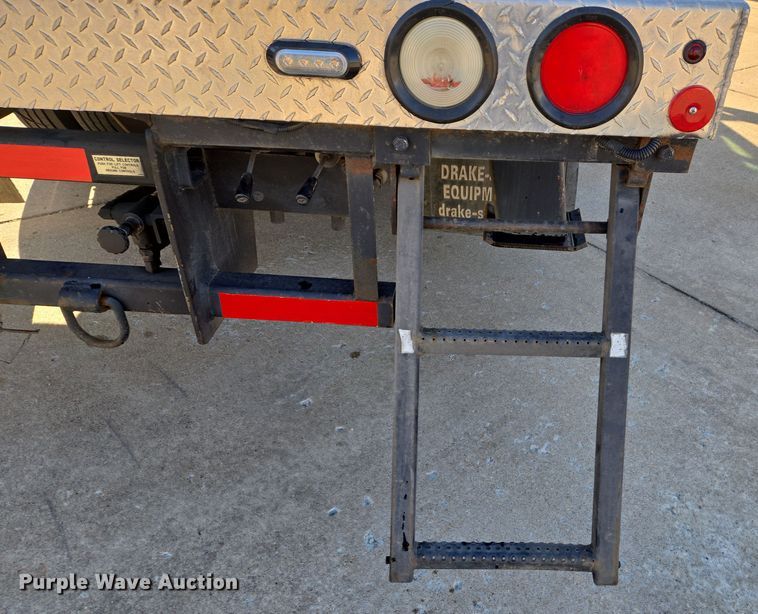 image for item DS5355 2010 Ford F550 Super Duty XLT bucket truck