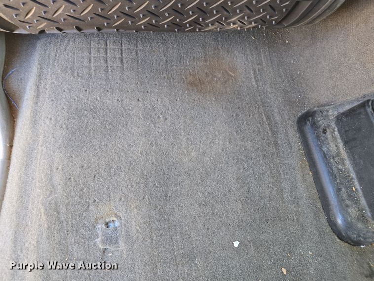 image for item DS5355 2010 Ford F550 Super Duty XLT bucket truck