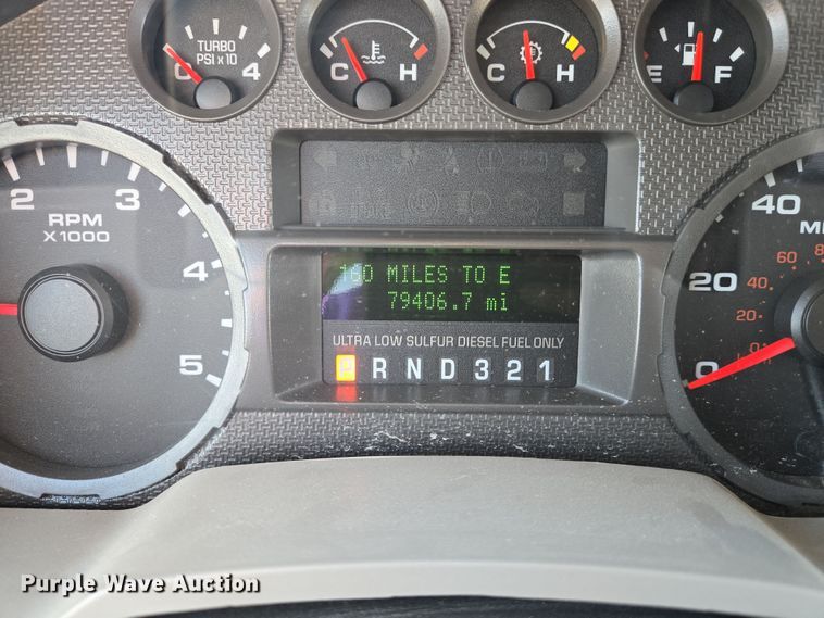 image for item DS5355 2010 Ford F550 Super Duty XLT bucket truck