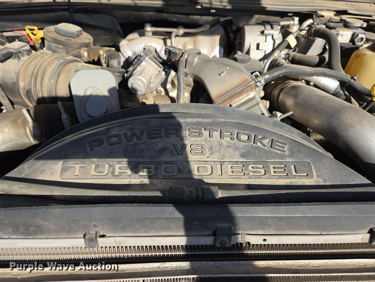 image for item DS5355 2010 Ford F550 Super Duty XLT bucket truck