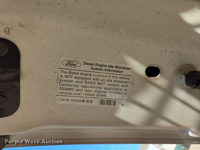 image for item DS5355 2010 Ford F550 Super Duty XLT bucket truck