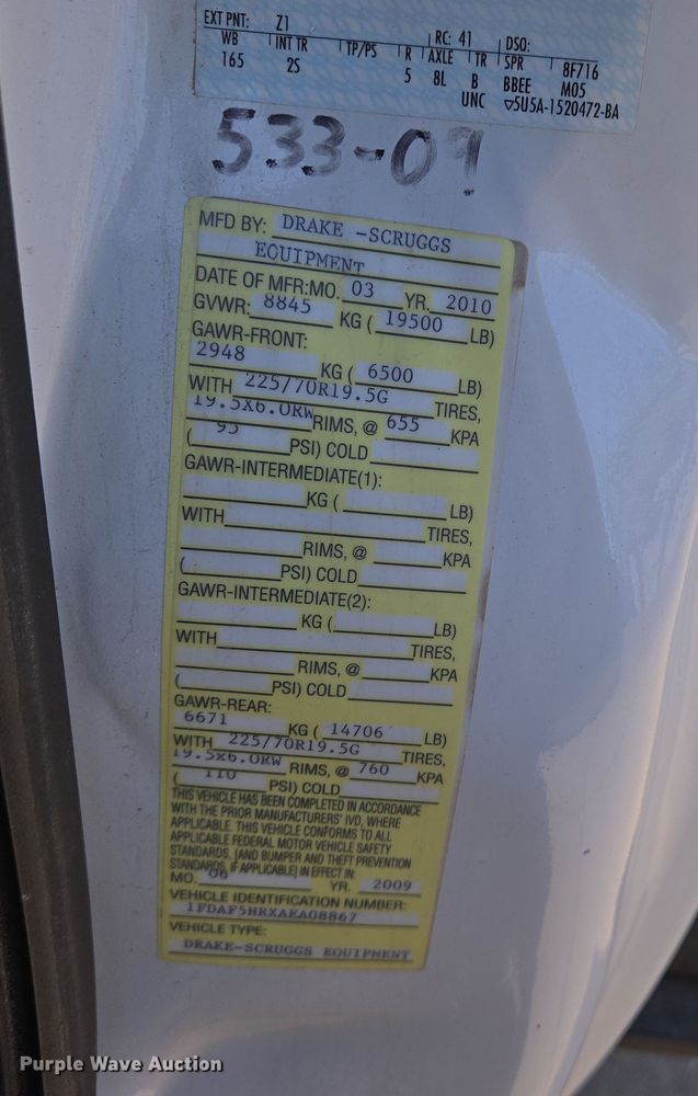 image for item DS5355 2010 Ford F550 Super Duty XLT bucket truck