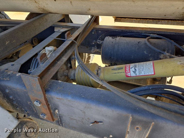 image for item DS5356 1990 GMC TopKick manure spreader truck