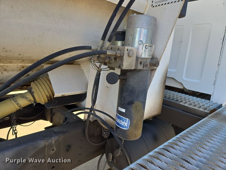 image for item DS5356 1990 GMC TopKick manure spreader truck