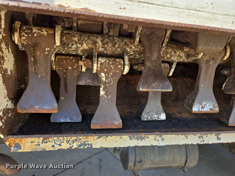 image for item DS5356 1990 GMC TopKick manure spreader truck