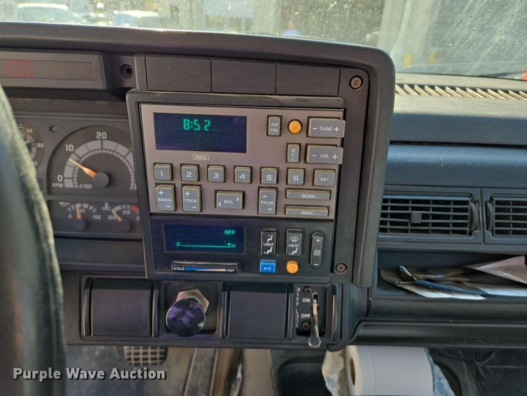 image for item DS5356 1990 GMC TopKick manure spreader truck