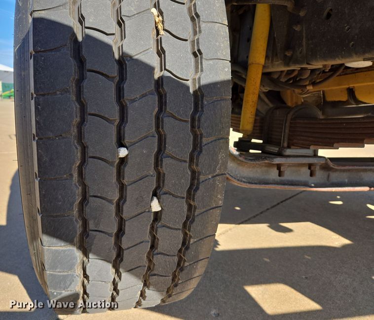 image for item DS5356 1990 GMC TopKick manure spreader truck