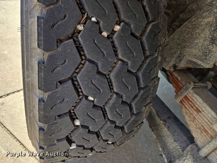 image for item DS5356 1990 GMC TopKick manure spreader truck