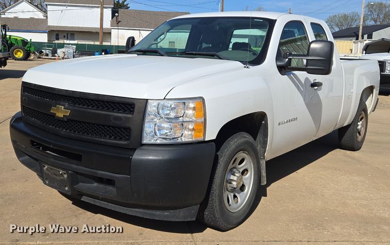 image for item DS5357 2011 Chevrolet Silverado 1500 Ext. Cab pickup truck
