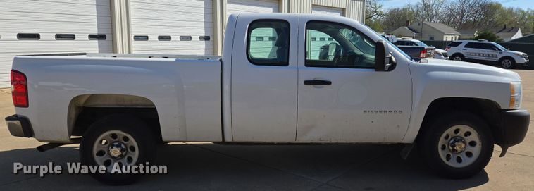 image for item DS5357 2011 Chevrolet Silverado 1500 Ext. Cab pickup truck