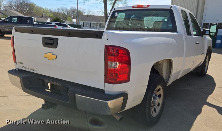 image for item DS5357 2011 Chevrolet Silverado 1500 Ext. Cab pickup truck