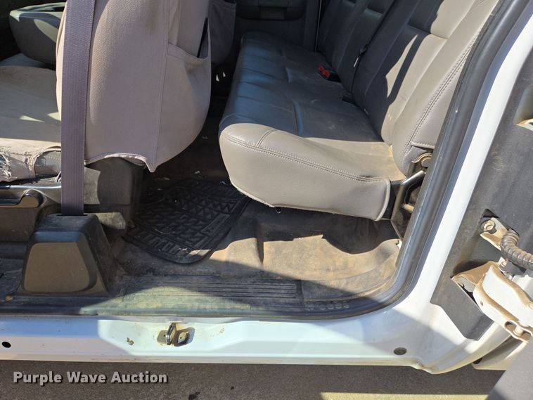 image for item DS5357 2011 Chevrolet Silverado 1500 Ext. Cab pickup truck