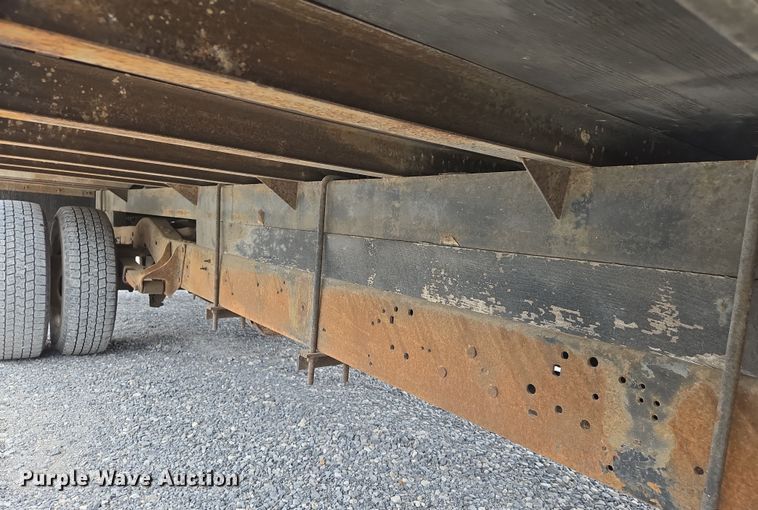 image for item DS5364 2000 Ford E350 Super Duty box truck