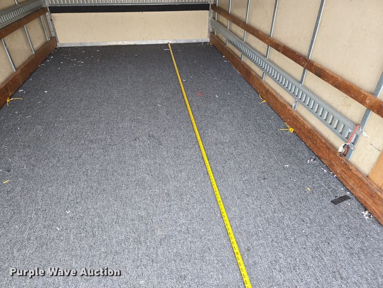 image for item DS5364 2000 Ford E350 Super Duty box truck