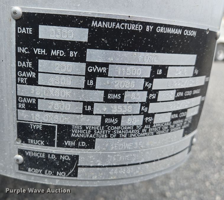 image for item DS5364 2000 Ford E350 Super Duty box truck