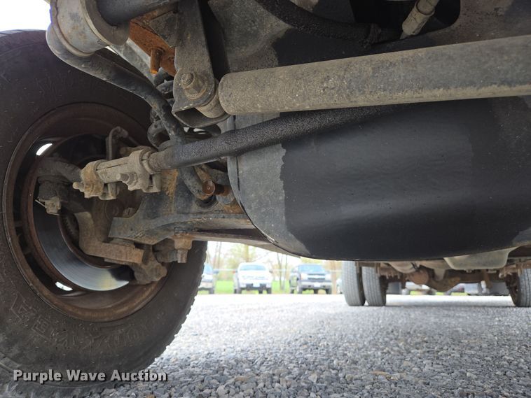 image for item DS5364 2000 Ford E350 Super Duty box truck