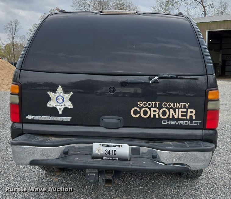 image for item DS5369 2005 Chevrolet Suburban Police SUV