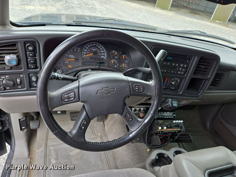 image for item DS5369 2005 Chevrolet Suburban Police SUV