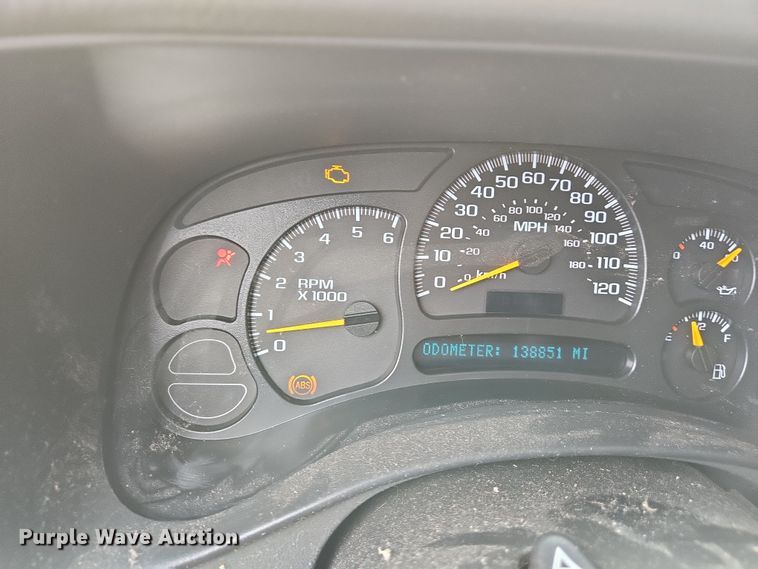 image for item DS5369 2005 Chevrolet Suburban Police SUV