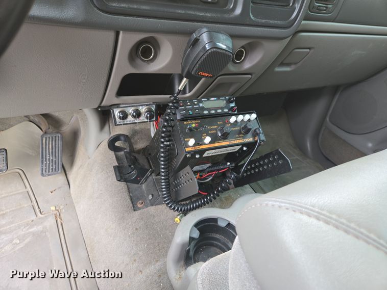 image for item DS5369 2005 Chevrolet Suburban Police SUV