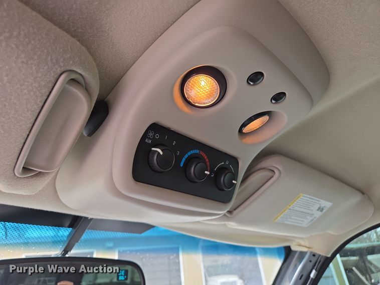 image for item DS5369 2005 Chevrolet Suburban Police SUV