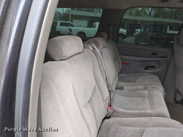 image for item DS5369 2005 Chevrolet Suburban Police SUV