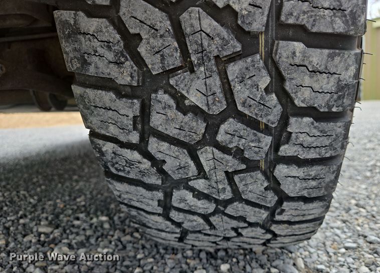 image for item DS5369 2005 Chevrolet Suburban Police SUV