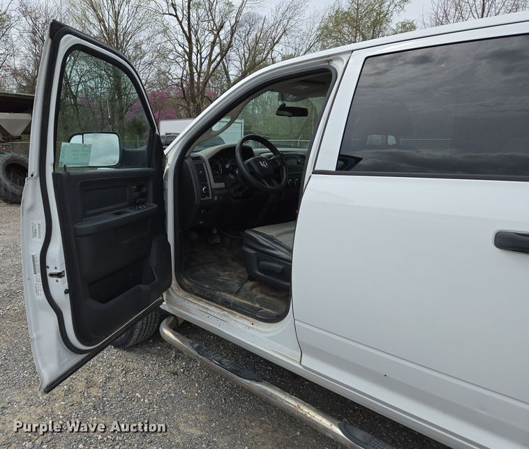 image for item DS5370 2012 Dodge Ram 2500 Crew Cab pickup truck