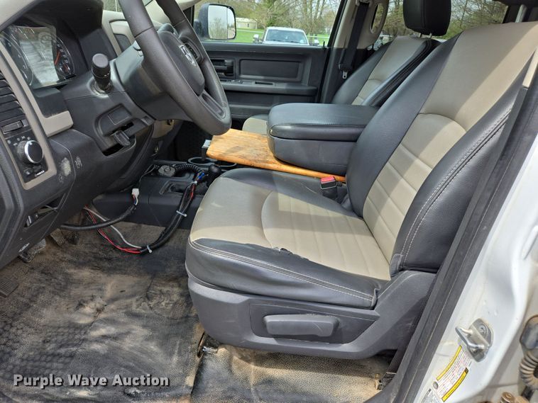 image for item DS5370 2012 Dodge Ram 2500 Crew Cab pickup truck