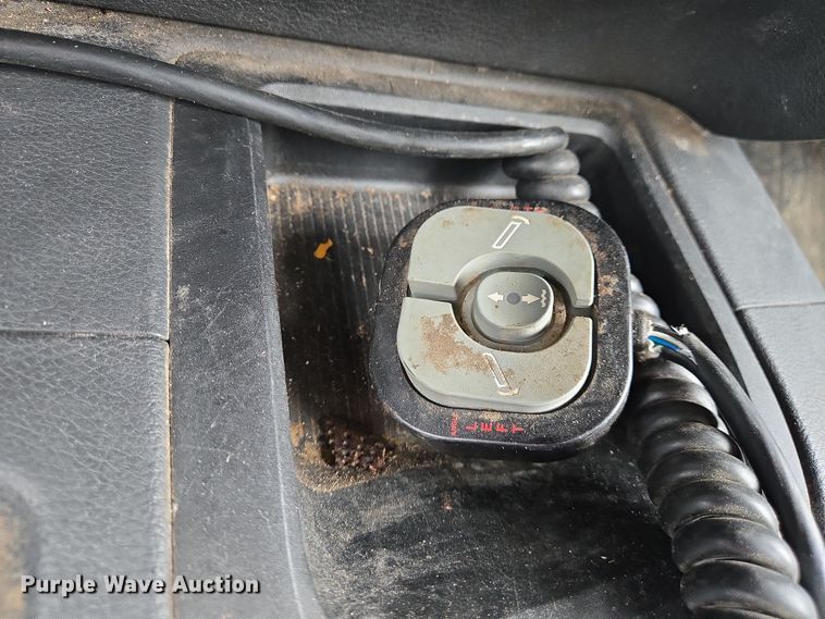 image for item DS5370 2012 Dodge Ram 2500 Crew Cab pickup truck