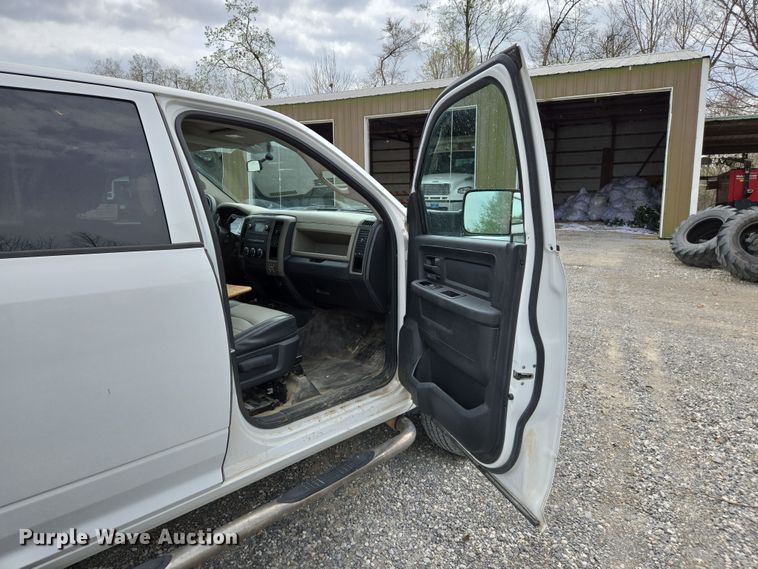 image for item DS5370 2012 Dodge Ram 2500 Crew Cab pickup truck