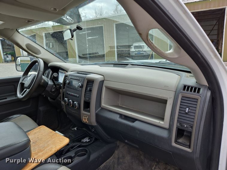 image for item DS5370 2012 Dodge Ram 2500 Crew Cab pickup truck