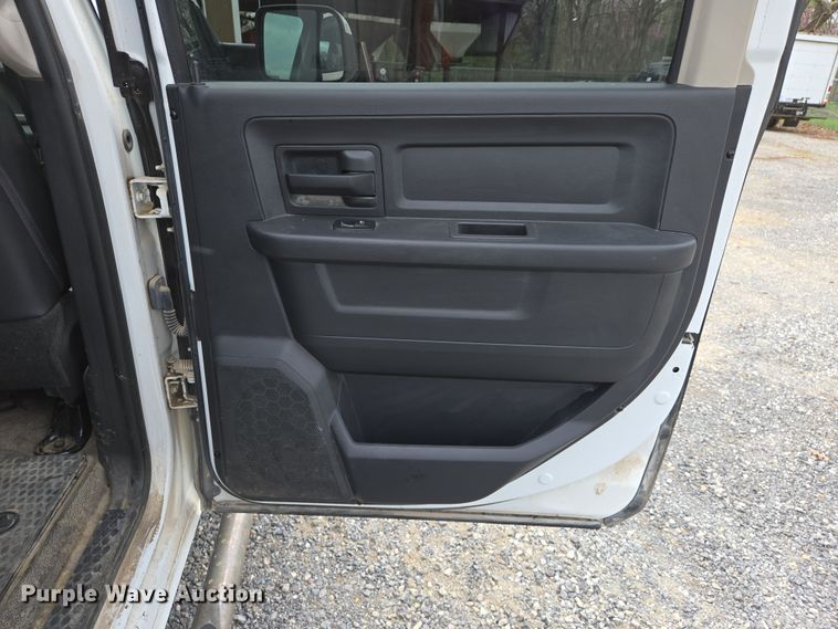 image for item DS5370 2012 Dodge Ram 2500 Crew Cab pickup truck