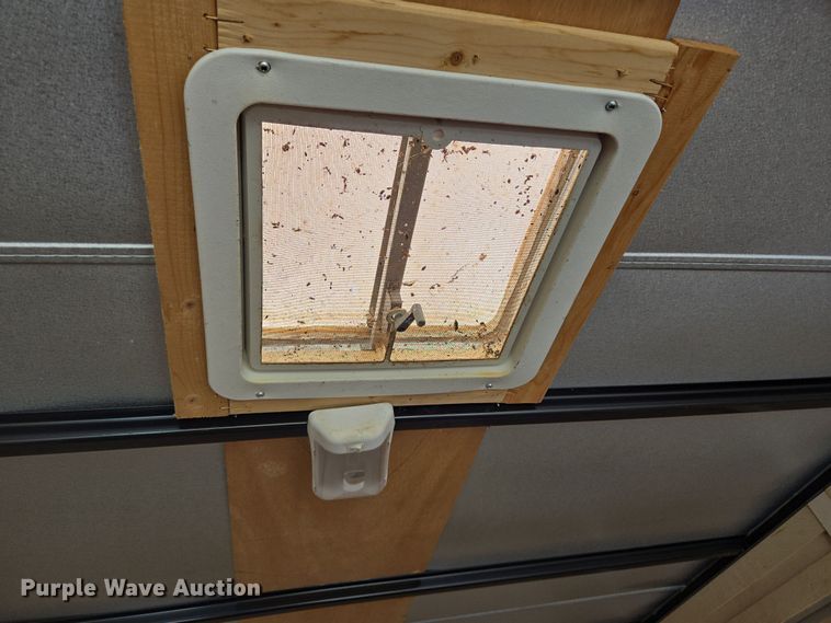 image for item DT4755 2016 Lark United enclosed cargo trailer