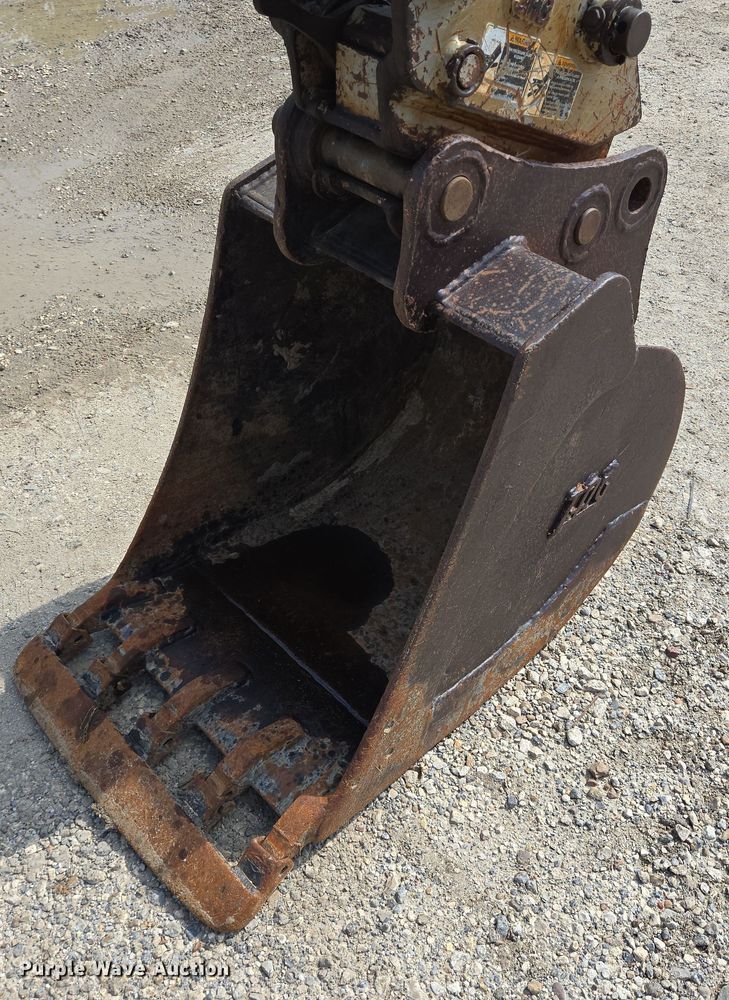 image for item DT4770 2016 Takeuchi TB290 mini excavator