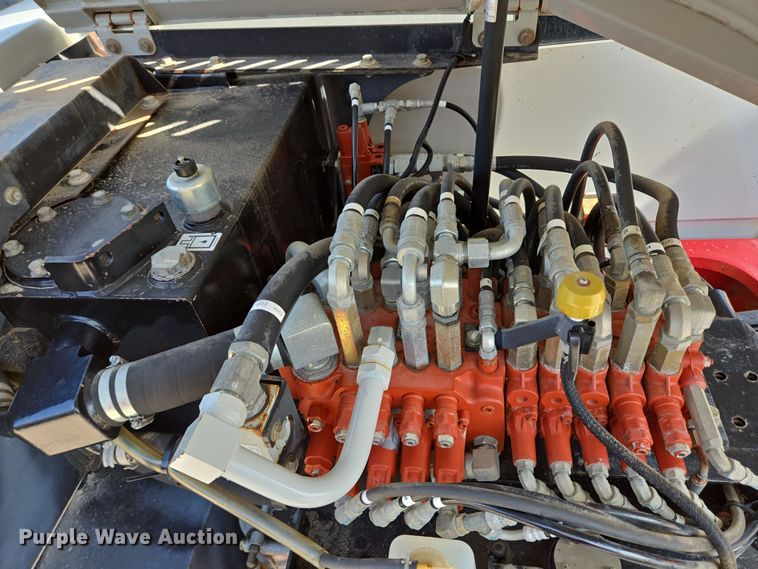 image for item DT4770 2016 Takeuchi TB290 mini excavator