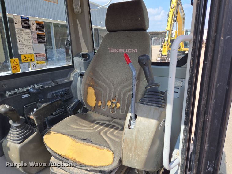 image for item DT4770 2016 Takeuchi TB290 mini excavator