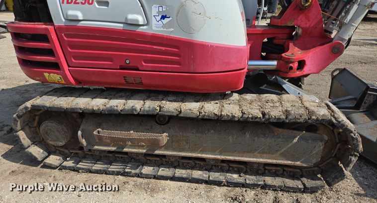 image for item DT4770 2016 Takeuchi TB290 mini excavator