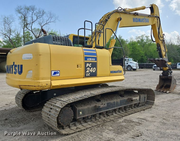 image for item DT4771 2013 Komatsu PC240LC-10 excavator