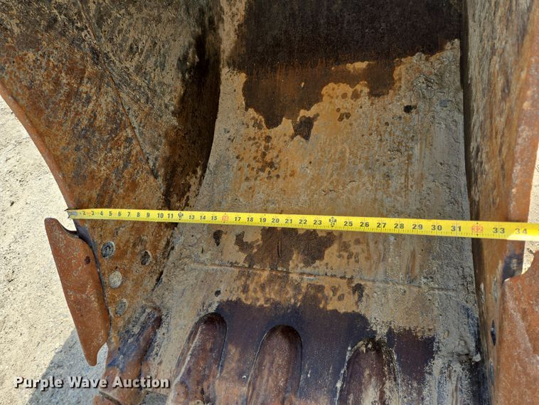 image for item DT4771 2013 Komatsu PC240LC-10 excavator