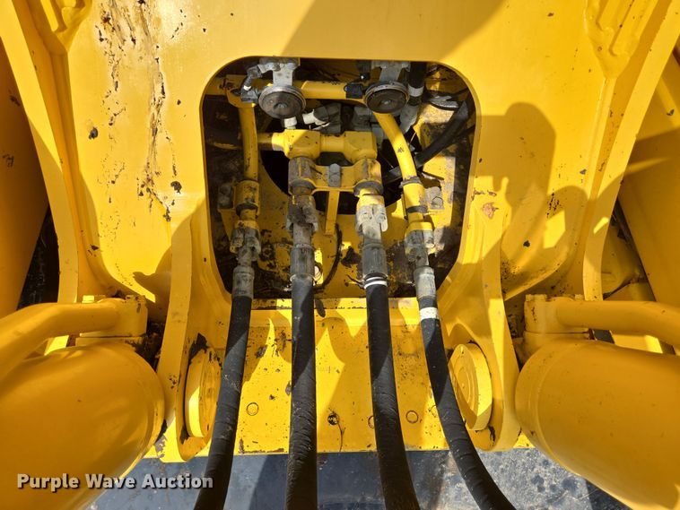 image for item DT4771 2013 Komatsu PC240LC-10 excavator